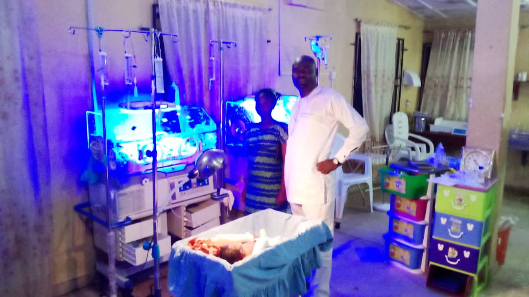 HON. TAOFIK VISITS WOMAN WHO DELIVERED QUADRUPLETS, SUPPORTS WITH MONEY