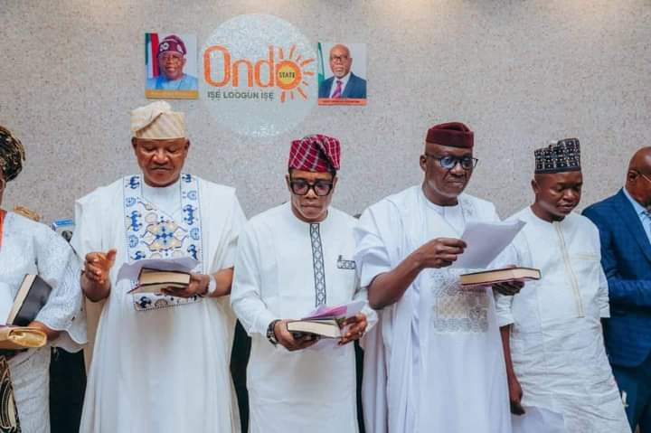 GOV AIYEDATIWA INAUGURATES NEW COMMISSIONERS, CHARGES THEM ON SELFLESS SERVICE