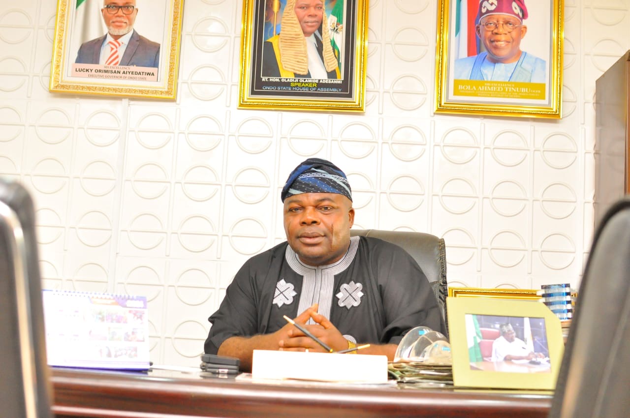 Ondo Speaker, Oladiji Hails OSRC on Professionalism- Assures of Government’s Support