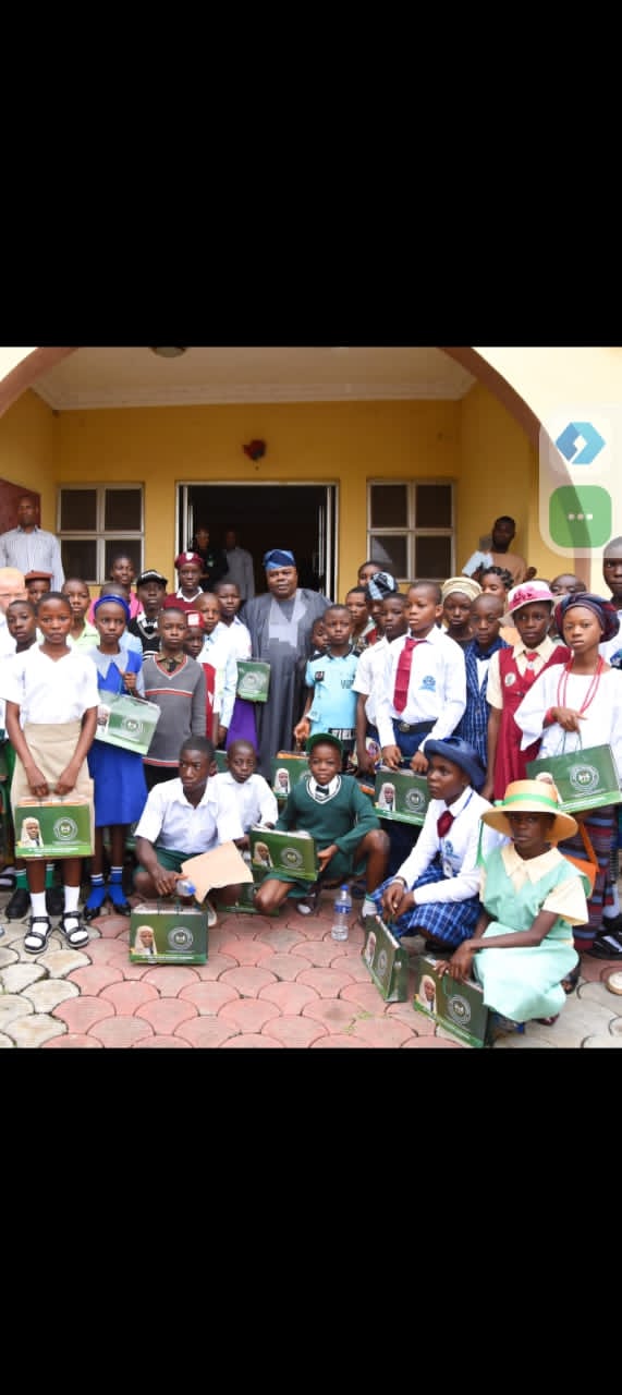 CHILDREN’S DAY CELEBRATION:ONDO SPEAKER, OLADIJI PROMISES TO PROMOTE CHILD RIGHTS ACT. CHILDREN’S DAY CELEBRATION:ONDO SPEAKER, OLADIJI PROMISES TO PROMOTE CHILD RIGHTS ACT.