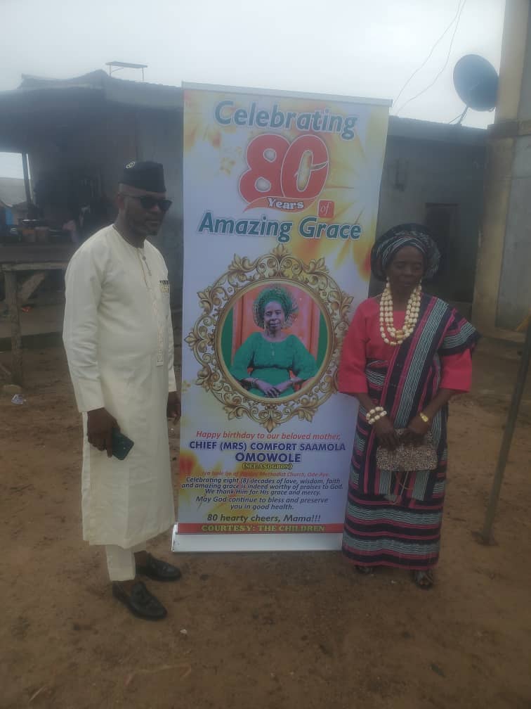 AIYEDATIWA’S AIDE, IKUYINMINU, FELICITATES MAMA OMOWOLE AT 80