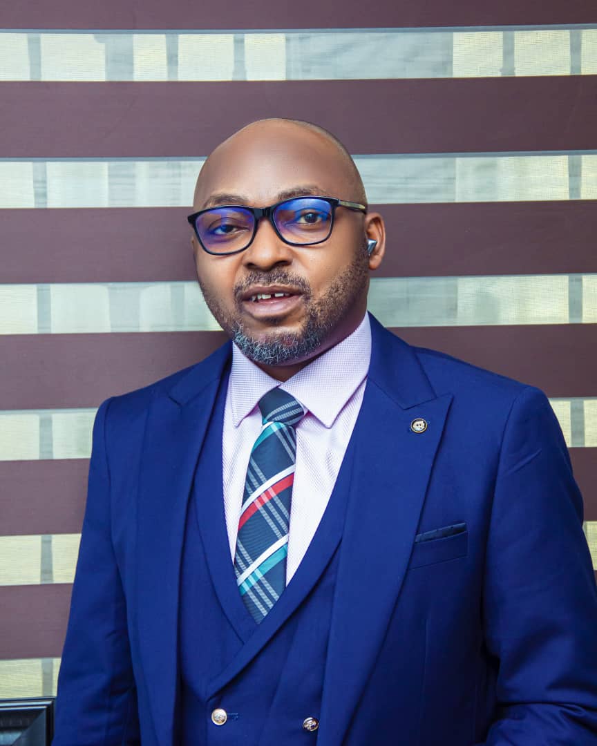 HON. BIDEMI OBAYANGBAN BAGS OUTSTANDING MAN OF THE YEAR AWARD