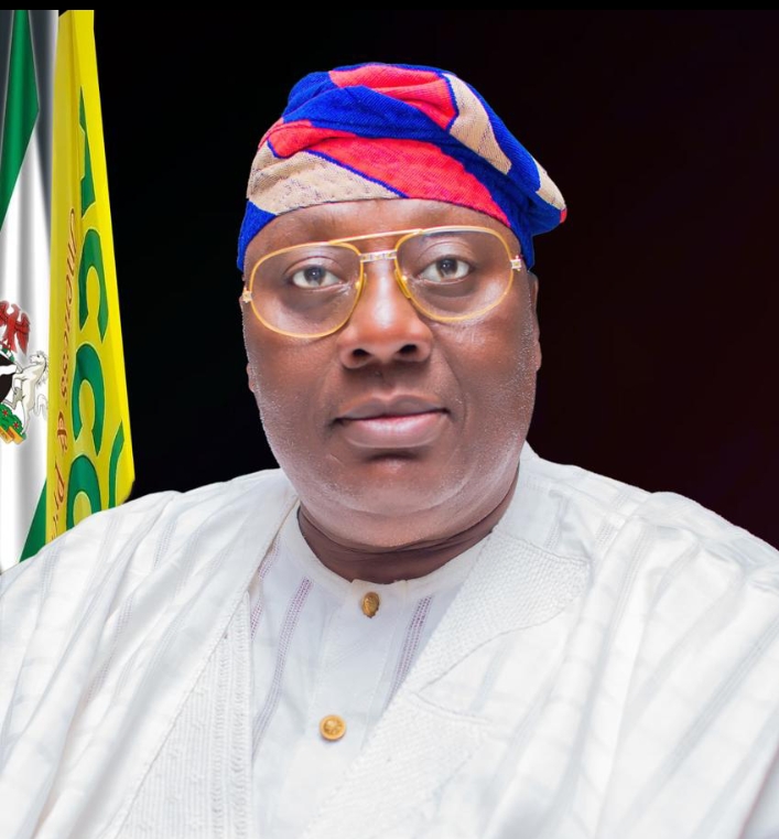 Rev. Dr. Bunmi Jenyo  to Receive Political Icon and Leadership Award*