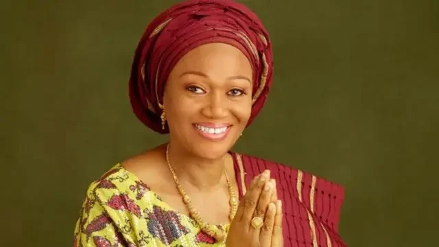 Remi Tinubu Pledges to Wear Akwete Fabric if Tinubu Wins Second Term Remi Tinubu Pledges to Wear Akwete Fabric if Tinubu Wins Second Term