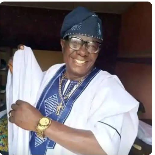 Jingle Icon, Tomogun Olubunmi Bags Excellence Award for Championing Yoruba Culture and Entertainment at D Chronicle 13th Anniversary Jingle Icon, Tomogun Olubunmi Bags Excellence Award for Championing Yoruba Culture and Entertainment at D Chronicle 13th Anniversary