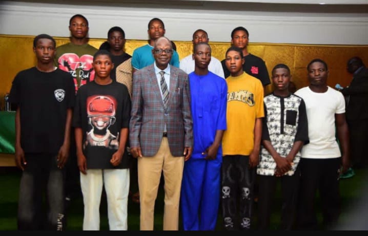 ONDO GOVT REHABILITATES STUDENTS INVOLVED IN SIGN-OUT-RELATED DISTURBANCES ONDO GOVT REHABILITATES STUDENTS INVOLVED IN SIGN-OUT-RELATED DISTURBANCES