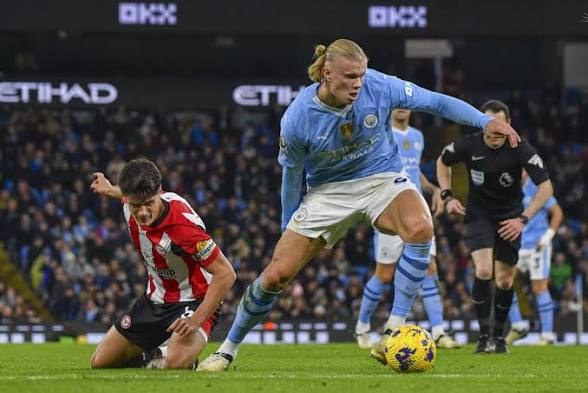EPL: Haaland Brace Inspires Man City to Victory as Liverpool Complete Comeback Against Brentford EPL: Haaland Brace Inspires Man City to Victory as Liverpool Complete Comeback Against Brentford